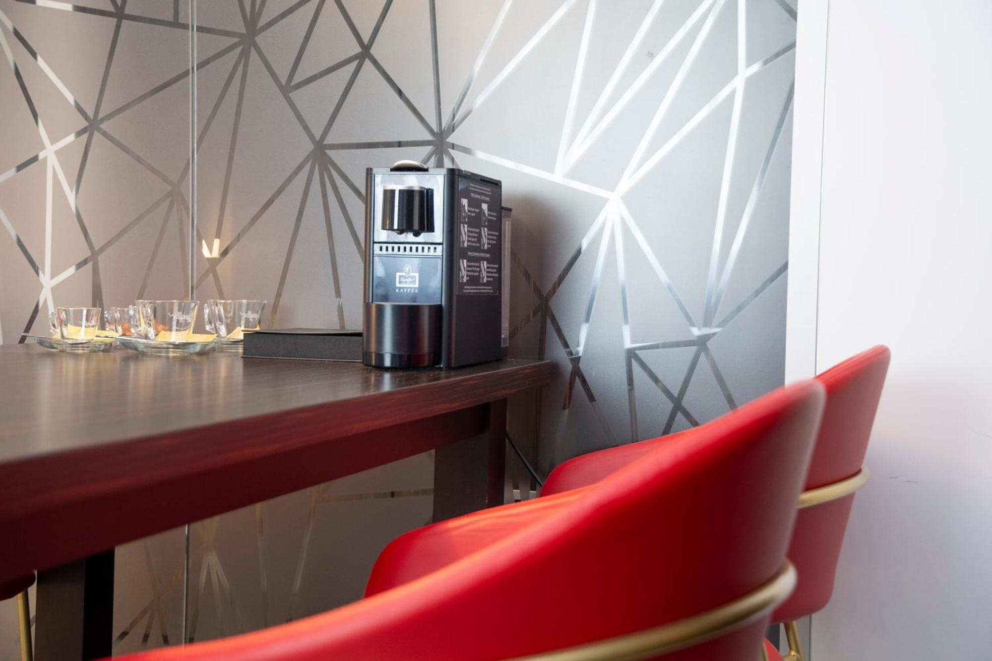 Trans World Hotel Donauwelle 린츠 외부 사진