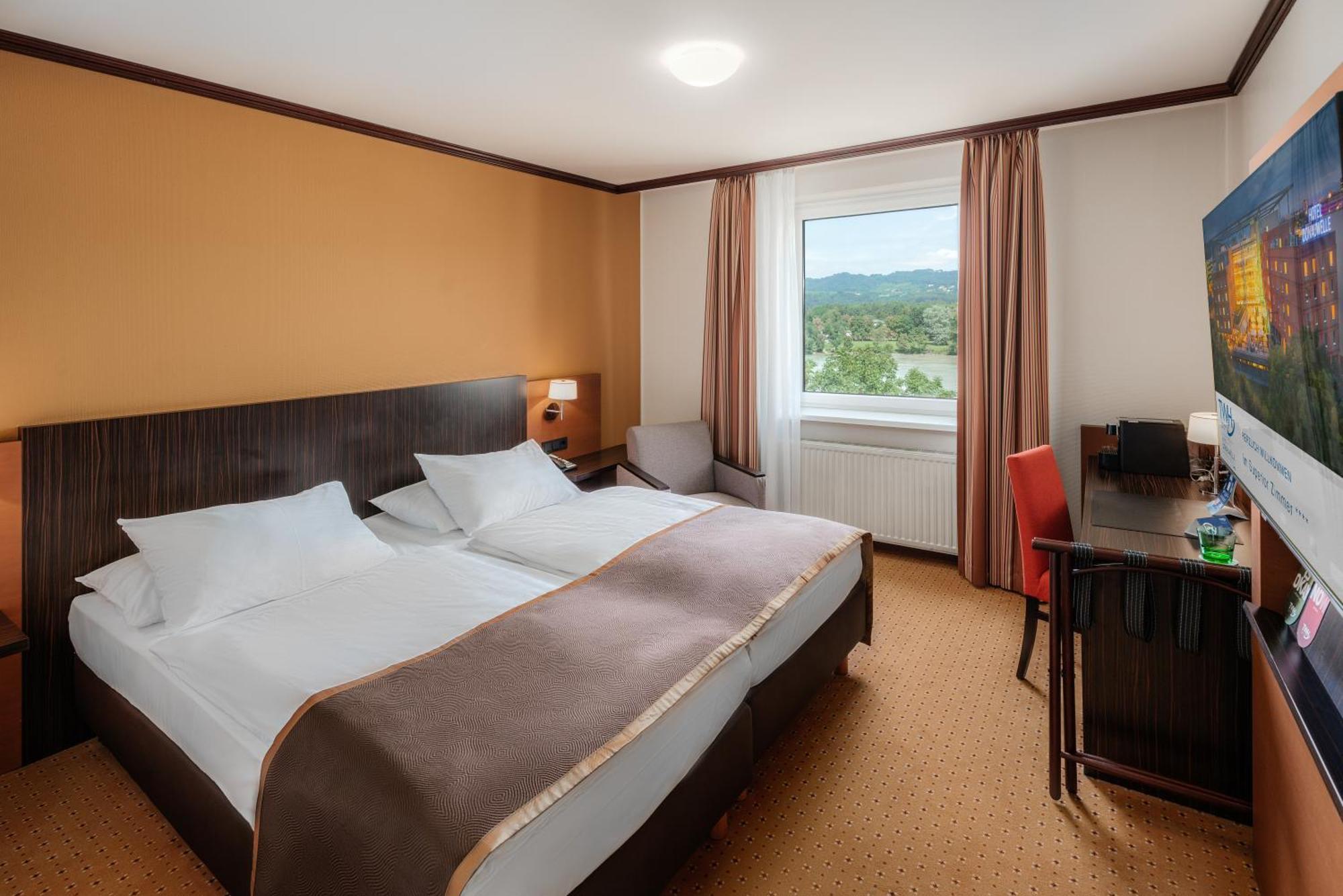 Trans World Hotel Donauwelle 린츠 외부 사진